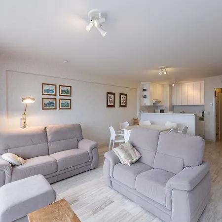 With Sea-views Apartman *
